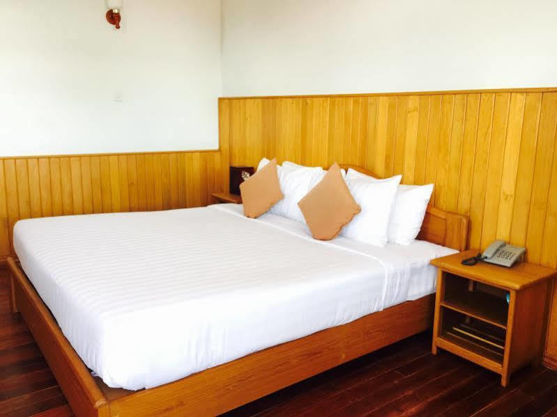 Inle Lotus Hotel Nyaung Shwe Exterior foto